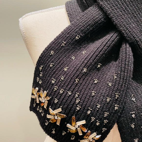 Tory Burch scarf - Picture 4 of 11